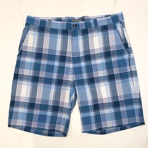 Men's Peter Millar Crown Sport Performance Shorts, Size 36